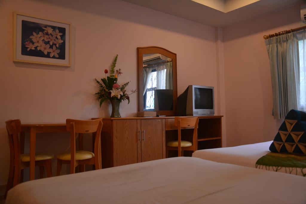 Seven Oaks Inn Csomtien-part Szoba fotó
